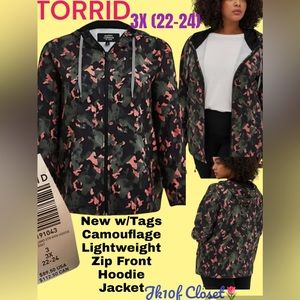 🌻NWT TORRID 3X or 4X CAMOUFLAGE FRONT ZIP w/POCKETS HOODIE JACKET